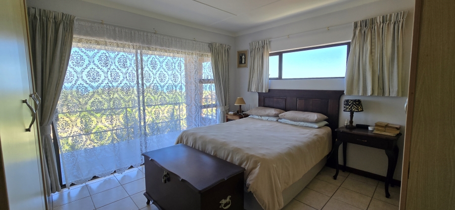 4 Bedroom Property for Sale in Marshstrand Eastern Cape